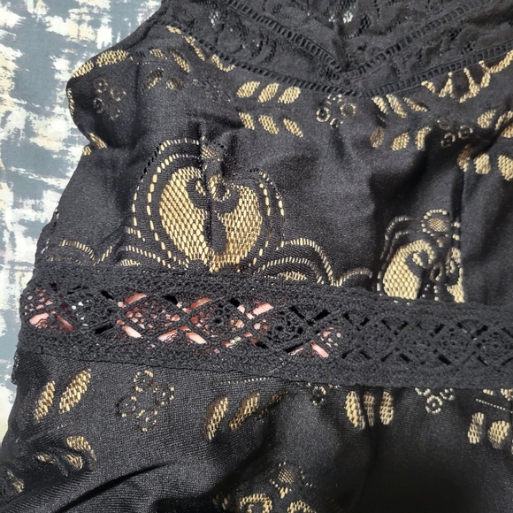 Rebellion dress - Picture 6 of 11